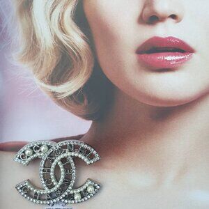 Silver Metal Crystals Pearls Brooch Pin Fashion Women Casual Formal Jewelry Gift